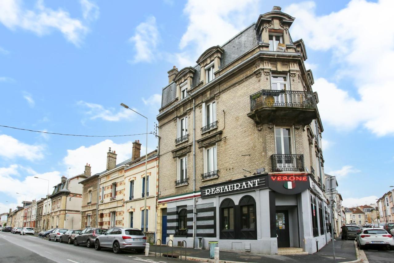 Gatsby Chic Apartment Reims Bagian luar foto